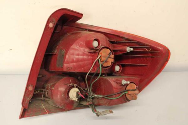 FEU ARRIERE GAUCHE HYUNDAI GETZ 6/2001-9/2005 - Vue 2